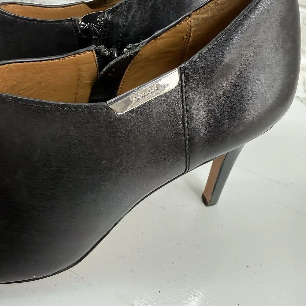 Coach Seneca Women's Size 8.5 Black Leather Heeled Ankle Round Toe Booties